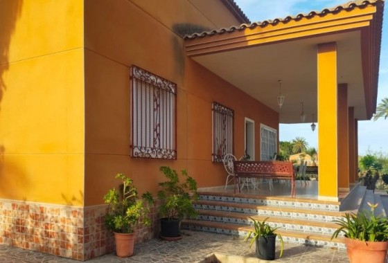 Resale - Detached Villa - Elche