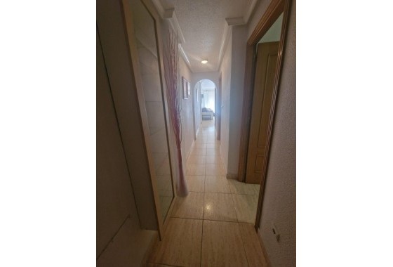 Revente - Appartement - Torrevieja - Centro