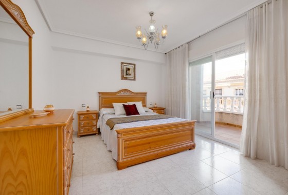 Resale - Townhouse - Torrevieja - Estacion de autobuses