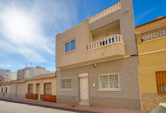 Resale - Townhouse - Torrevieja - Estacion de autobuses