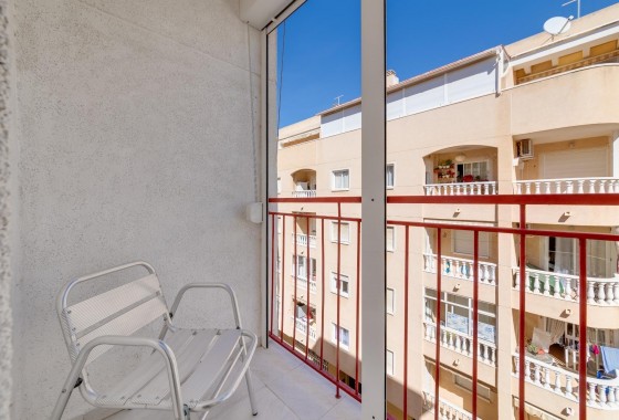 Resale - Apartment - Torrevieja - Estacion de autobuses