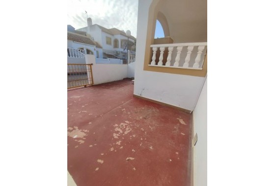 Resale - Bungalow - Torrevieja - La Siesta - El Salado - Torreta