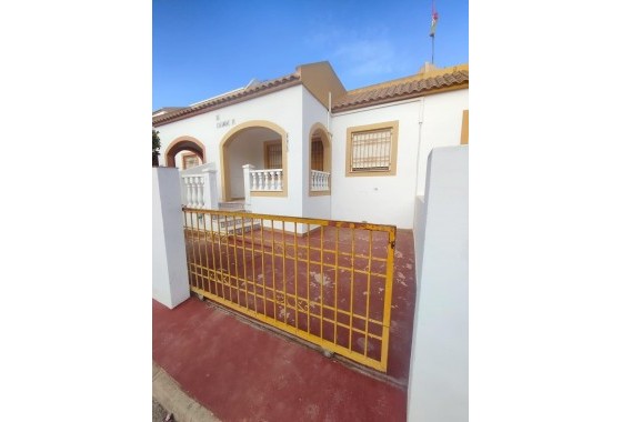 Resale - Bungalow - Torrevieja - La Siesta - El Salado - Torreta