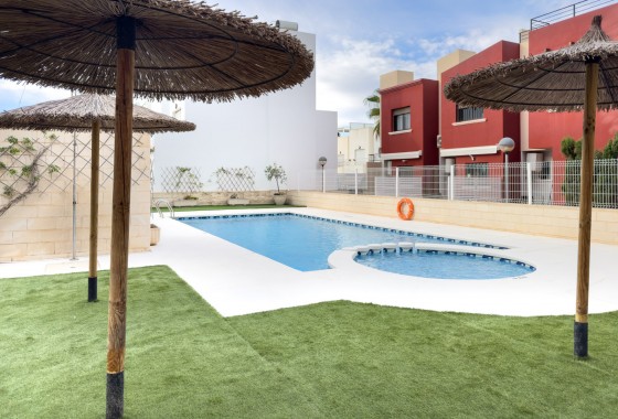 Resale - Semi-Detached - Torrevieja - Aguas Nuevas