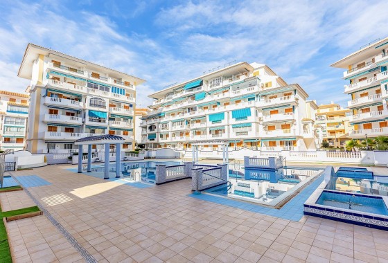 Resale - Apartment - Torrevieja - La Mata