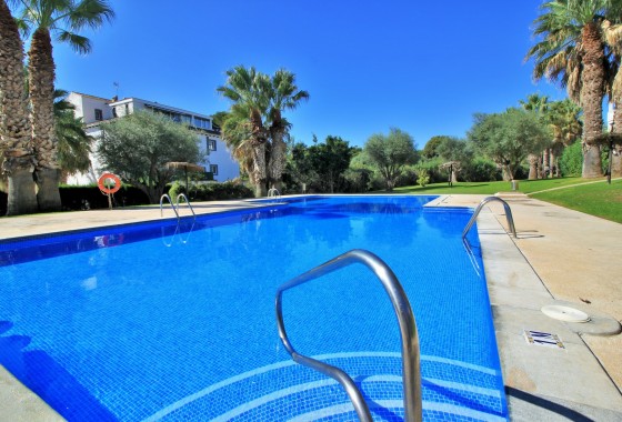 Resale - Apartment - Villamartin