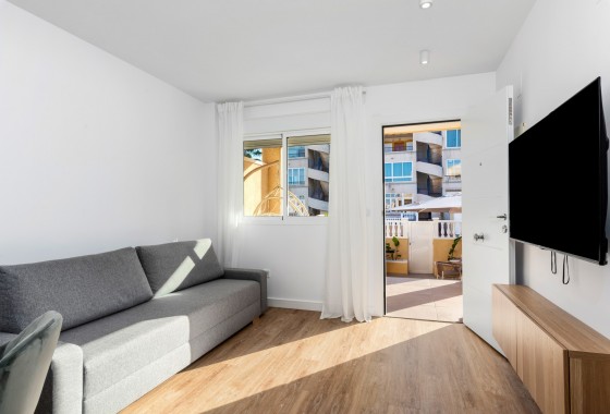 Revente - Appartement - Punta Prima