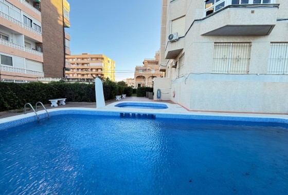 Revente - Appartement - Torrevieja - Punta prima