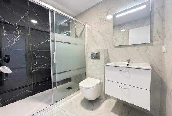 Resale - Apartment - Torrevieja