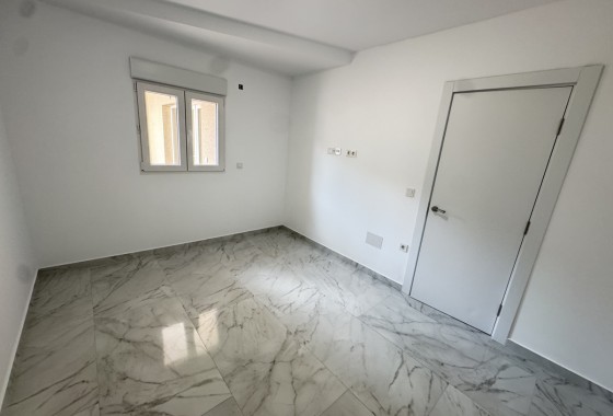 Resale - Apartment - Torrevieja