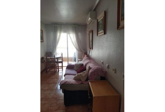 Resale - Apartment - Torrevieja - Centro