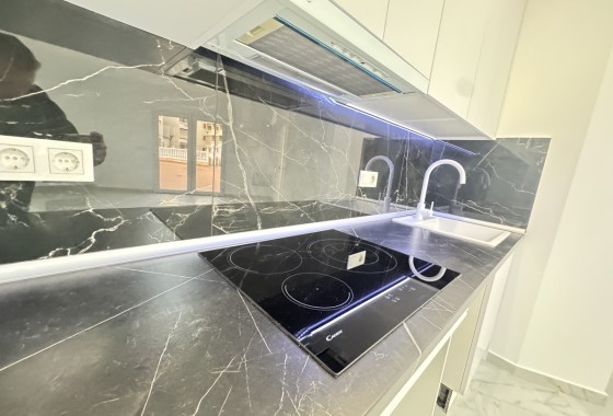 Resale - Apartment - Torrevieja