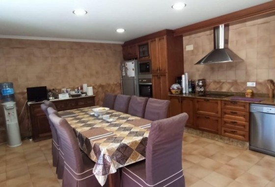 Resale - Detached Villa - Elche