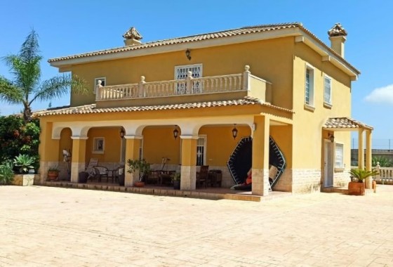 Resale - Detached Villa - Elche