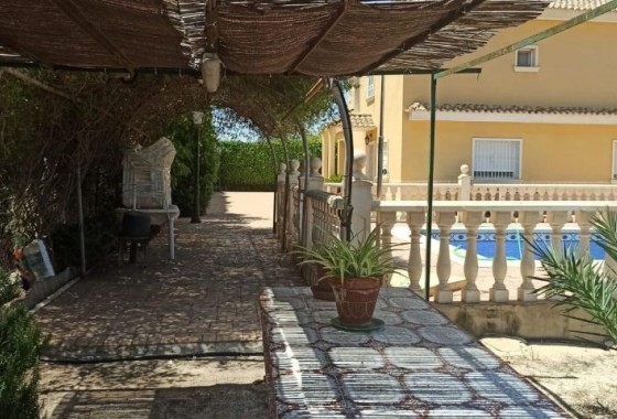 Resale - Detached Villa - Elche