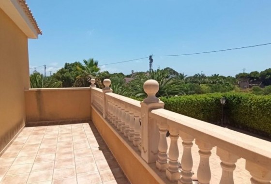 Resale - Detached Villa - Elche