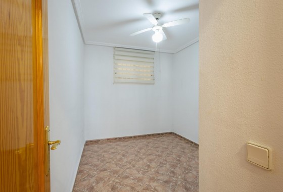 Resale - Apartment - Torrevieja - Centro