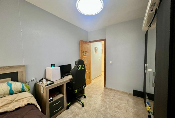 Resale - Apartment - Torrevieja - torrevieja