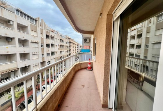 Resale - Apartment - Torrevieja - torrevieja