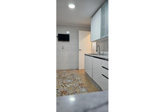 Revente - Appartement - Torrevieja - Paseo maritimo