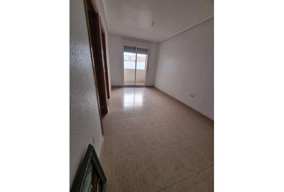 Segunda Mano - Apartamento - Torrevieja - Playa de los locos