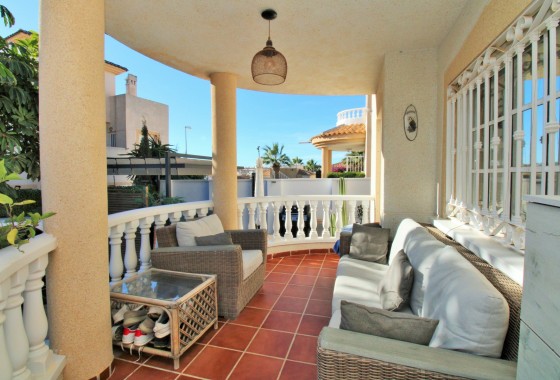 Resale - Detached Villa - Villamartin