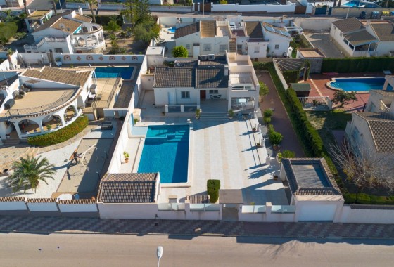 Revente - Villa - Torrevieja - El chaparral