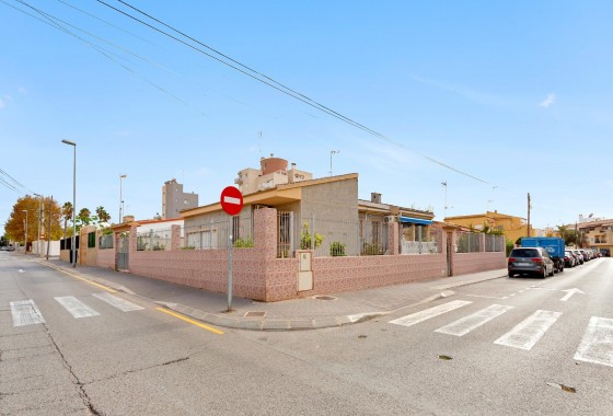 Resale - Detached Villa - Torrevieja - Nueva Torrevieja