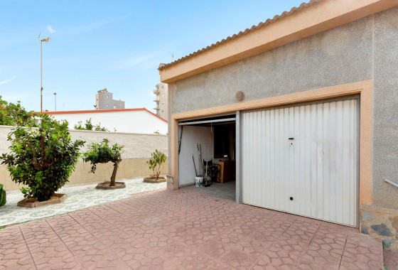 Resale - Detached Villa - Torrevieja - Nueva Torrevieja