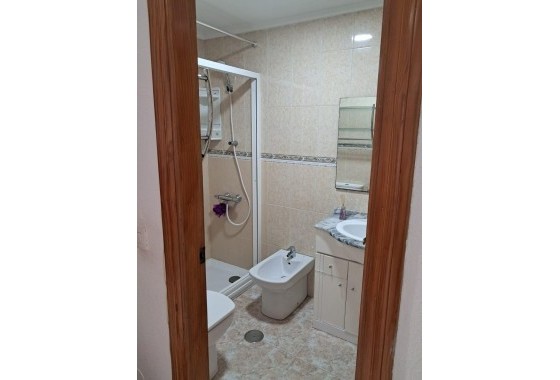 Resale - Apartment - Torrevieja - Playa de los locos