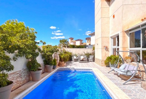 Resale - Detached Villa - Orihuela Costa - Costa Blanca