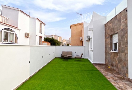 Resale - Bungalow - Orihuela Costa - Costa Blanca