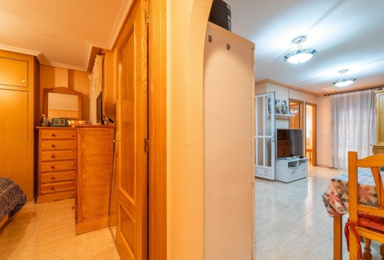 Resale - Apartment - Torrevieja - Estacion de autobuses