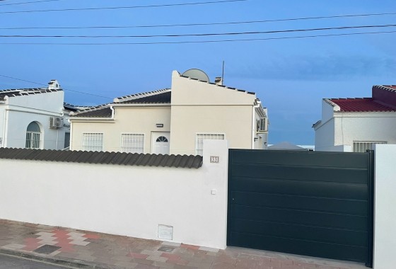 Revente - Villa - Torrevieja - 300