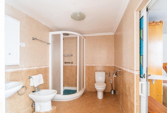 Resale - Apartment - Torrevieja - Playa de los Naufragos