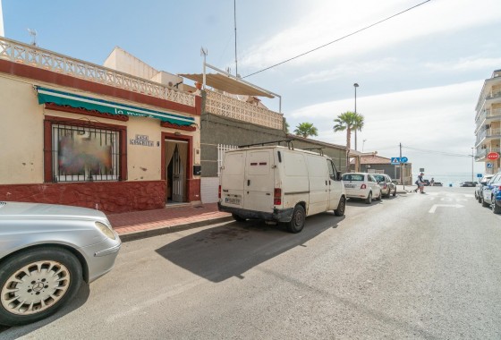 Resale - Apartment - Torrevieja - Playa de los Naufragos