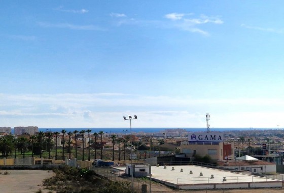 Segunda Mano - Bungalow - Torrevieja - Aguas nuevas 1