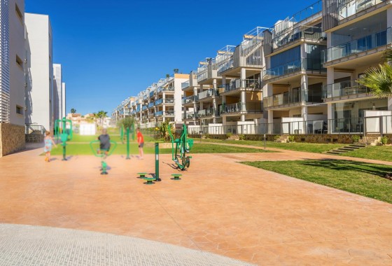 Resale - Apartment - Villamartin - Costa Blanca