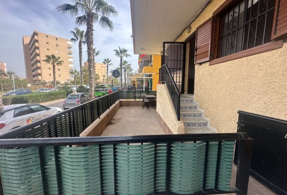 Resale - Apartment - Torrevieja - La Mata