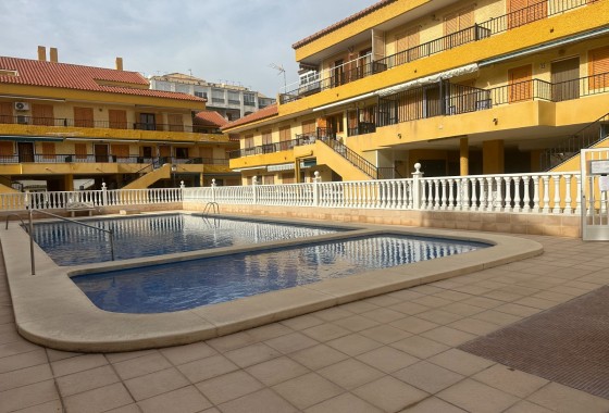 Resale - Apartment - Torrevieja - La Mata