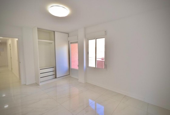 Segunda Mano - Apartamento - Torrevieja - Playa del cura