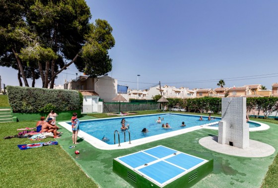 Resale - Townhouse - Torrevieja - Los balcones