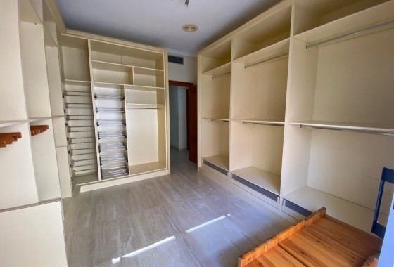 Resale - Apartment - Torrevieja - torrevieja