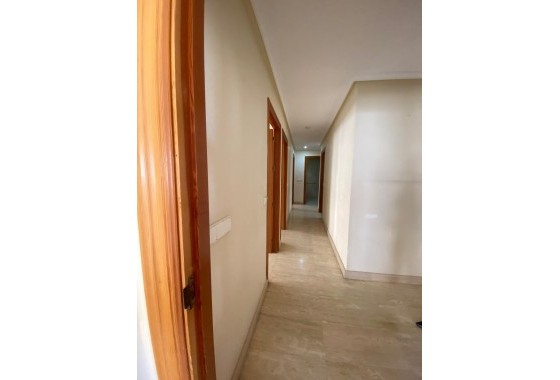 Resale - Apartment - Torrevieja - torrevieja