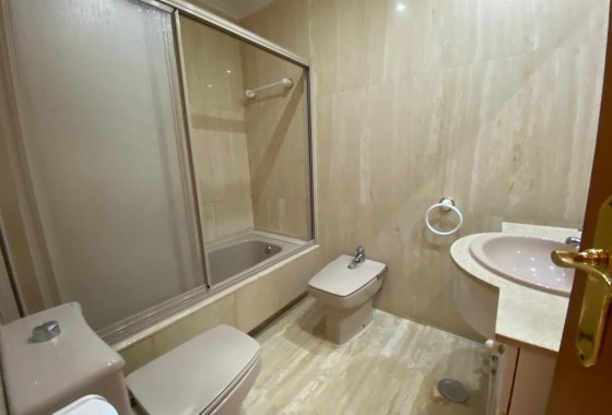 Resale - Apartment - Torrevieja - torrevieja