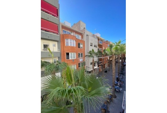 Resale - Apartment - Torrevieja - torrevieja