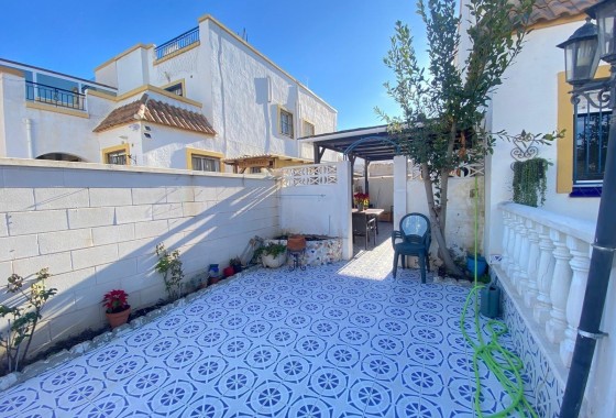 Resale - Detached Villa - Torrevieja - Carrefour