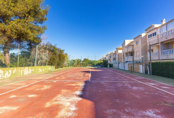 Resale - Apartment - Torrevieja - Parque Acuático - Sector 25