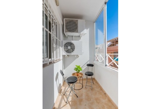 Resale - Apartment - Torrevieja - Parque las naciones