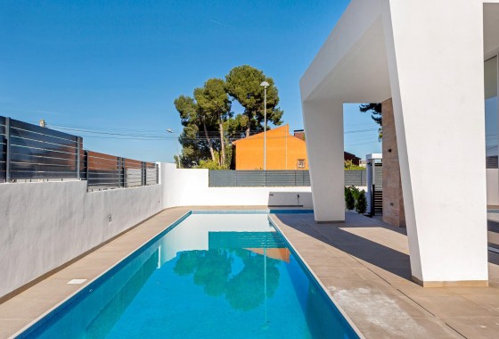 Obra nueva - Chalet - Torrevieja - Los Balcones - Los Altos del Edén